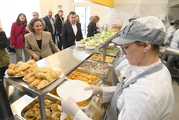 Bjelovar: Slu&zcaron;beno otvorenje Studentskog doma Bjelovar i studentskog restorana X-ica