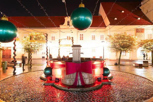 Osijek: Otvorenje Adventa uz koncert Danijele Martinović