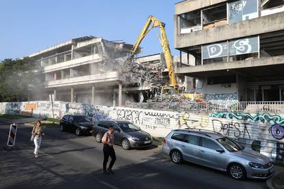 Zagreb: Rušenje stare zgrade Zabe u Paromlinskoj