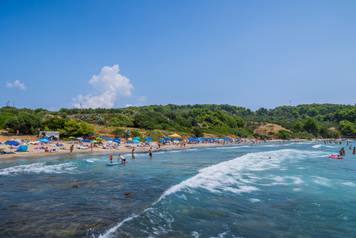 Lumbarda: Pjes&ccaron;ana pla&zcaron;a Pr&zcaron;ina na ju&zcaron;noj strani Kor&ccaron;ule 