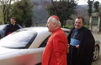 Slovenskog kardinala voze u Mercedesu s 476 'konja'