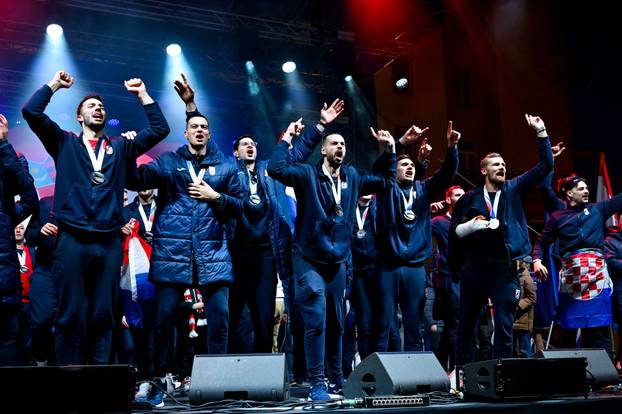 Zagreb: Marko Perković Thompson nastupio na svečanom dočeku hrvatske rukometne reprezentacije