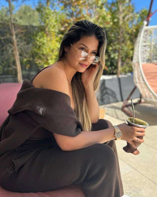 FOTO Igrač Barcelone osam je godina bio 'samo prijatelj' pa ipak osvojio atraktivnu plavušu