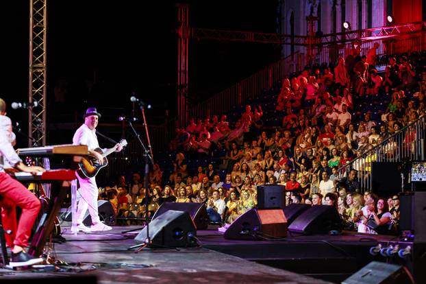 Split: Neno Belan otvorio je prvu večer Splitskog festivala