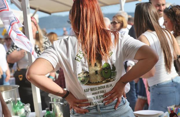 Kaštela: Najveća do sada “Fešta o boba”.