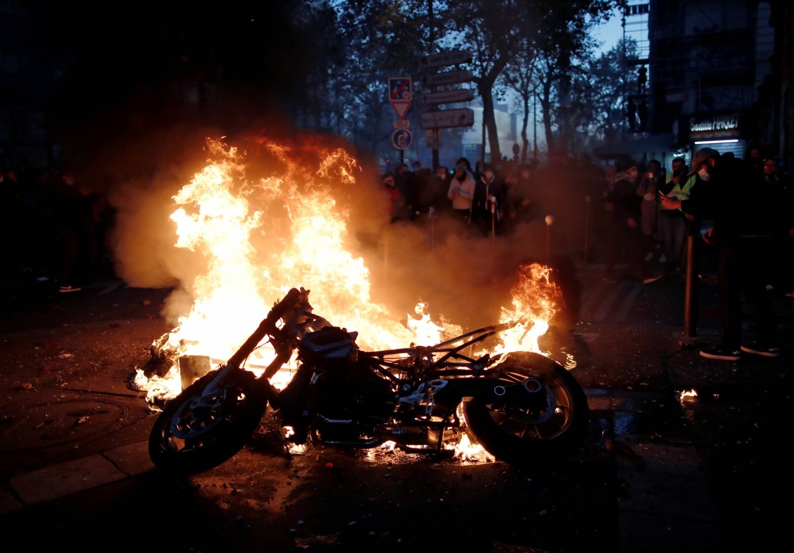 Protests over proposed curbs on identifying police, in Paris