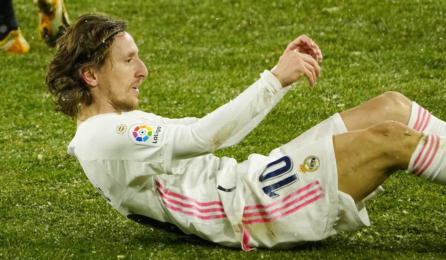 La Liga Santander - Osasuna v Real Madrid