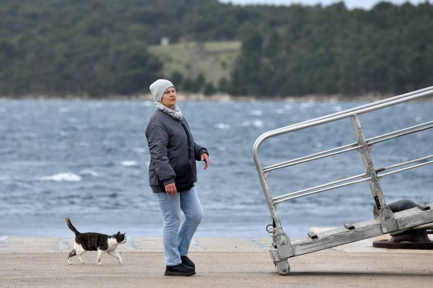 Šibenik: Jako jugo na šibenskom podru?ju prekinulo brodske linije za neke otoke