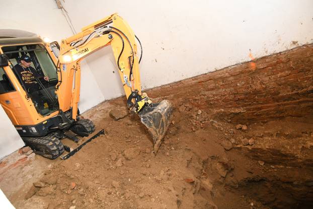 Veliko otkriće u Čazmi, ispod Gradskog muzeja nađeni ostaci biskupske utvrde iz 13. stoljeća