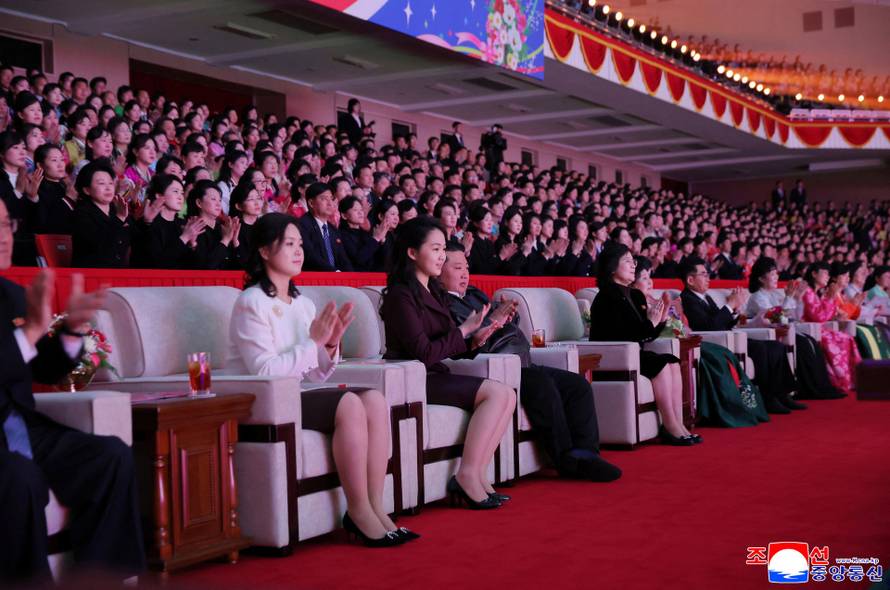 Performance commemorating International Women's Day in Pyongyang
