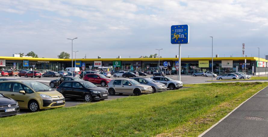 Vrijeme je za slavlje: STOP SHOP Dugo Selo puni 1. godinu i sprema nezaboravnu proslavu!