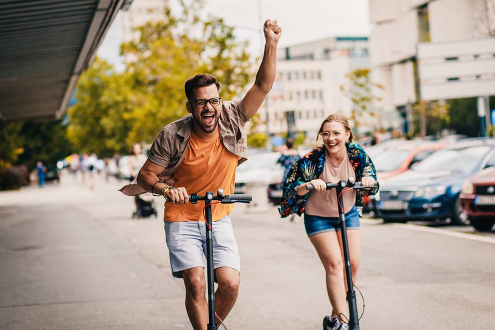 Pošalji nam zanimljivu priču i osvoji električni romobil!