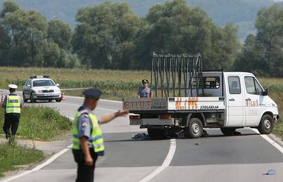 Motorist (29) poginuo u naletu na kamion u Hrastju