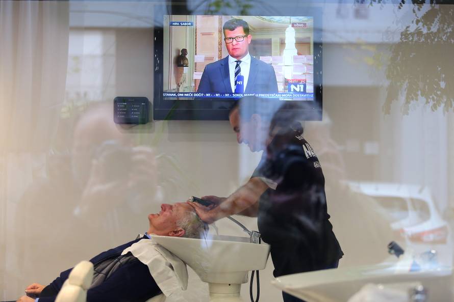 Gazda je 'vratio' staru frizuru i poručio svima: Osvojit ću vlast!