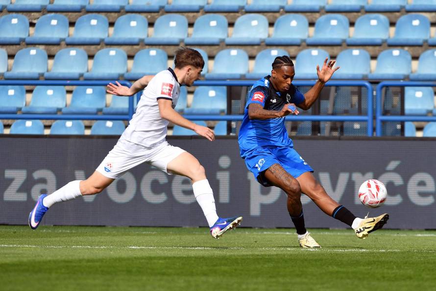 Varaždin: NK Varaždin i NK Slaven Belupo sastali se u 29. kolu Prve HNL