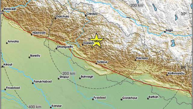 Snažan potres 5,6 po Richteru pogodio je područje Nepala