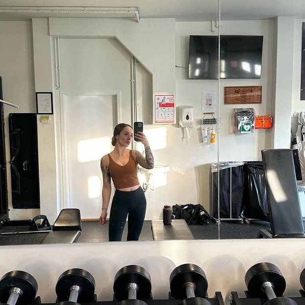 FOTO Najjači čovjek na svijetu ima 206 cm, a ljubi konobaricu od 157 cm. Tragedija ih zbližila...