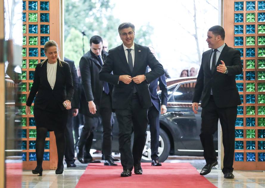 ANKETA Kako vam se svidjela izvedba himne Josipe Lisac?