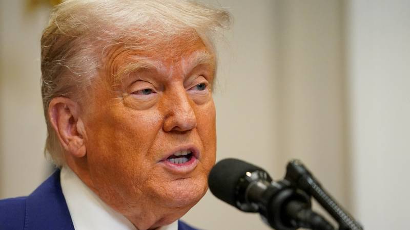 Donald Trump: ‘On Monday I will talk to the Green and Putin about stopping the war …’