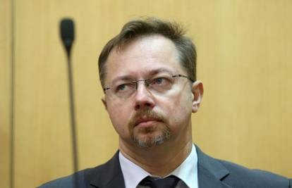 Ministar Varga smjenjuje pet sanacijskih ravnatelja KBC-a