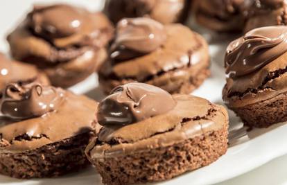 Brzi i slasni desert: Nutella muffini od samo četiri sastojka