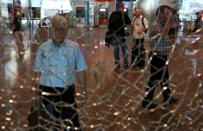 Policija mi je uperila pištolj u glavu u zračnoj luci u Istanbulu