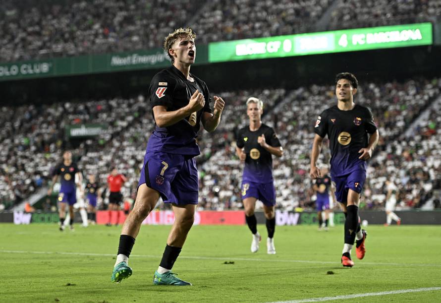 LaLiga - Elche v FC Barcelona