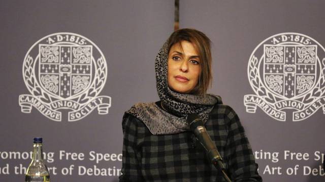 Cambridge: Princeza Basma Bint Saud održala govor pred studentima 