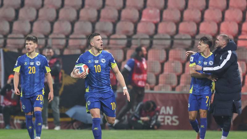 Demirović ludim obećanjem oduševio Stuttgart: 'Pivo je na moj račun! Pripremite 60.000'