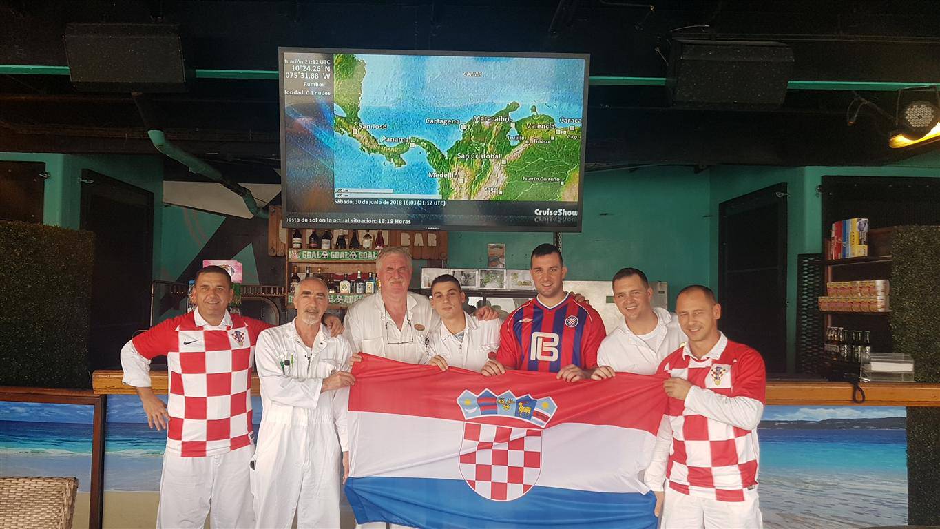 Podrška iz Kolumbije: Hrvatski pomorci navijaju za Vatrene