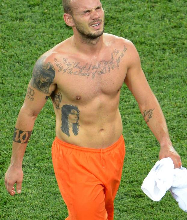 Wesley Sneijder, sportovec, fotbalista, tetování, emoce, výraz