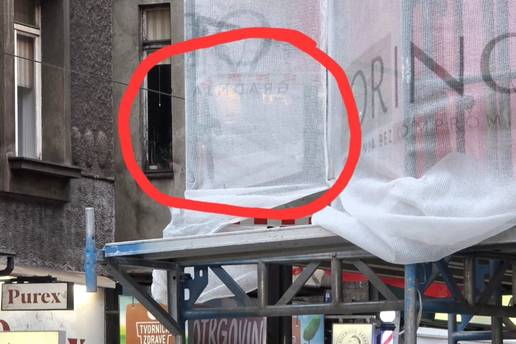 Bizarna scena u Zagrebu: I kak da se ja sad uključim u promet?