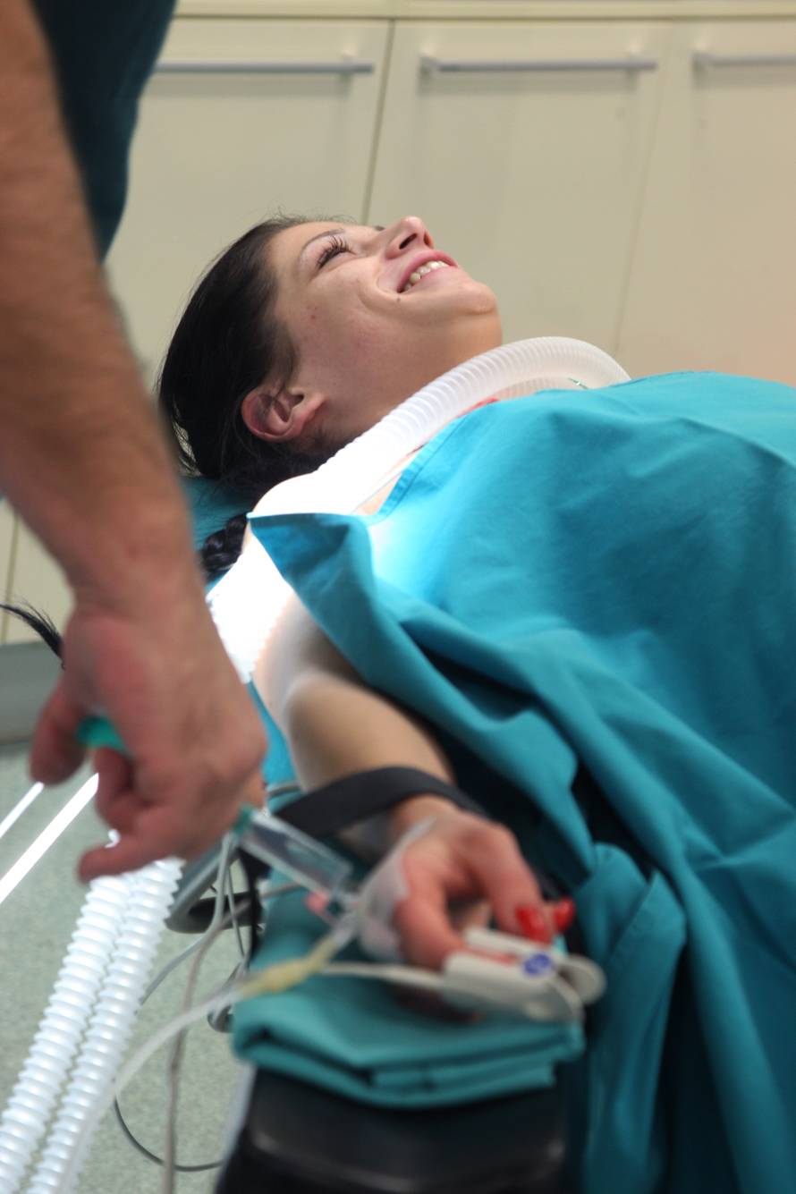 Seksi Tea ugradila je silikone: Noćima sam sanjala nove grudi