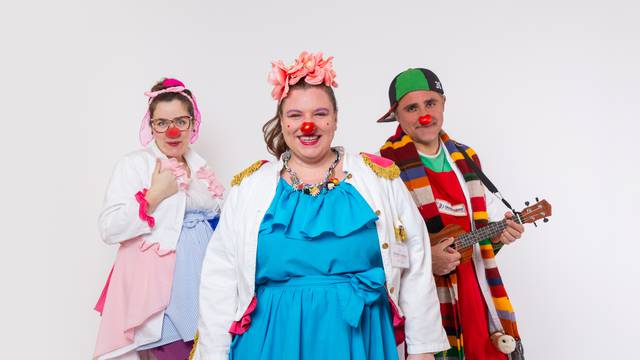 Saznajte zasto ovi neobični klaunovi nose bijelu kutu i školuju se u Beču