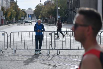 GALERIJA Maratonci ispraznili centar: Zagrebačke ulice rijetko izgledaju ovako pusto