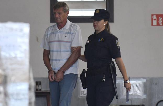 Zagreb: Privođenje  uhićenih u Hrvatskim šumama u akciji USKOK-a