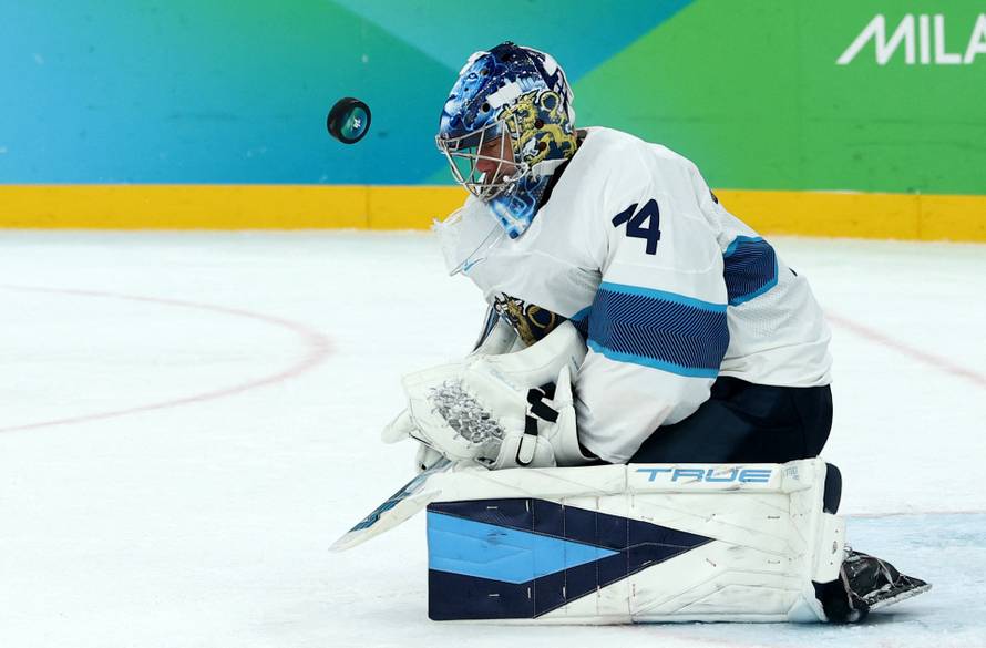 Ice Hockey - Men's Play-offs Semifinals - Canada vs Finland
