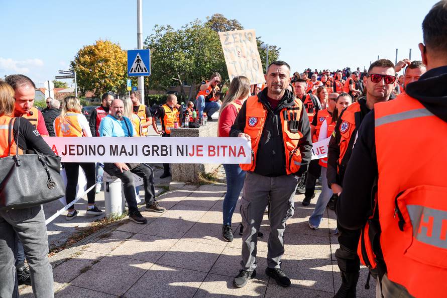 Zagreb: Prosvjed djelatnika zavoda za Hitnu medicinu