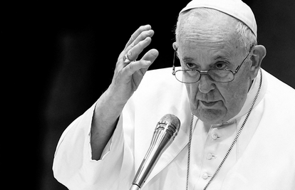 Preminuo je papa Franjo (88), doktori otkrili uzrok smrti. Vjernici se opraštaju od Pape