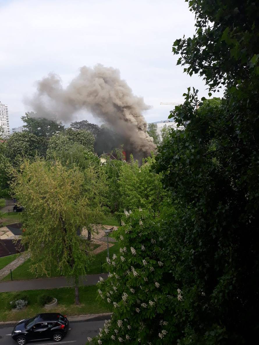 S dimnjaka se proširilo na cijeli krov: Gorjela pivnica u Zagrebu