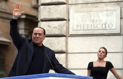 Voli mlađe: Silvio Berlusconi i Francesca (28) su se vjenčali 