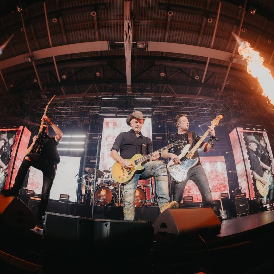 Thompson u Poreču viknuo 'Za dom', publika: 'Spremni'!