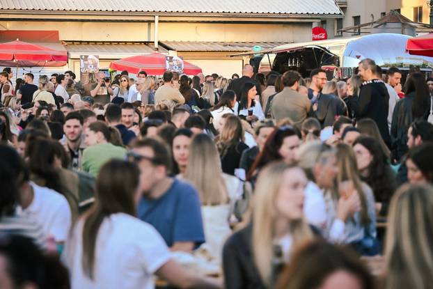 Zagreb: PLACe Market na Kvatriću okupio velik broj posjetitelja