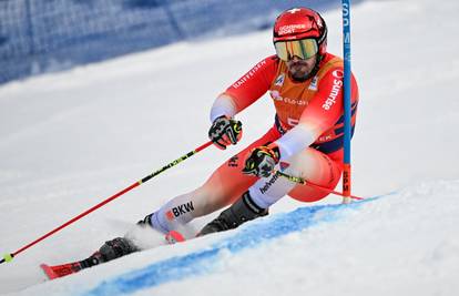 Potpuna dominacija Švicaraca u veleslalomu! Čak trojica završila na postolju, Zubčić završio 24.