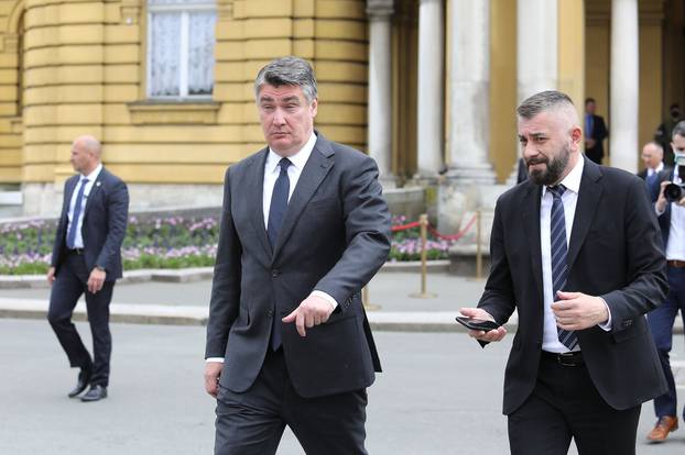Predsjednik odlazi iz HNK nakon svečane akademije povodom obilježavanja Dana Hrvatske vojske