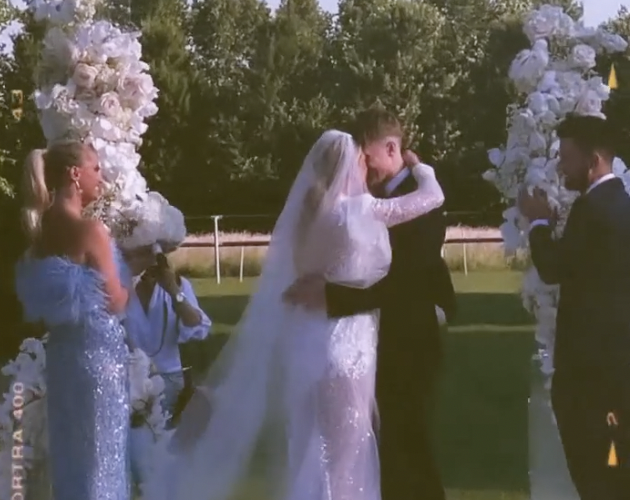 VIDEO Pogledajte snimku prvog poljupca Dine i Tina Jedvaja