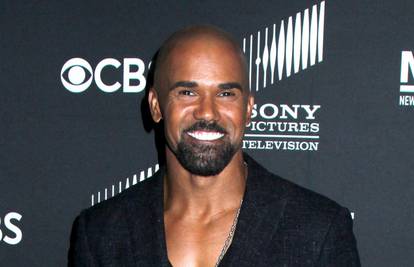 Glumac Shemar Moore objavio je da će postati otac u 52. godini