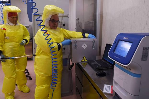 Foto Repertoire of the Department specialized in infectious diseases of the Sack, where today the zero patient who is presumed to have infected the boy from Codogno is hospitalized, returning from a business trip from China