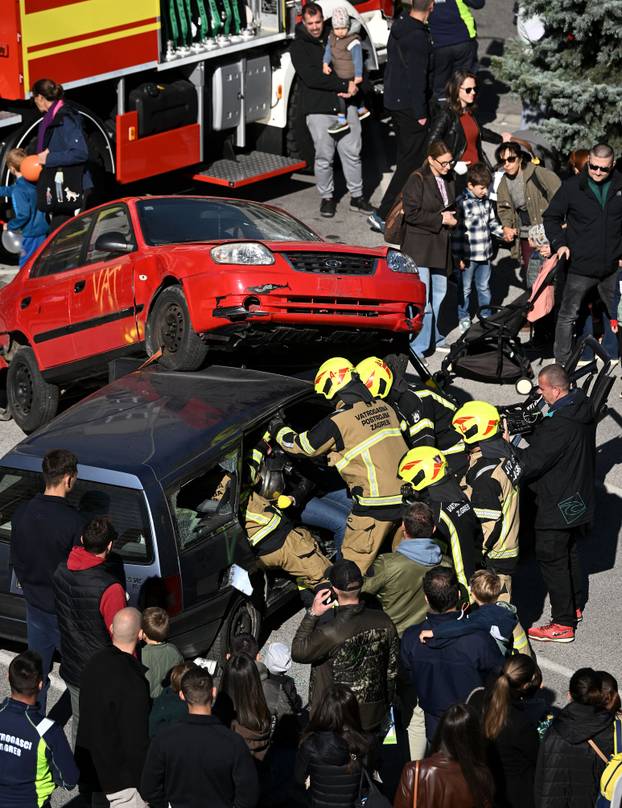 Zagreb: Dani otvorenih vrata u JVP Zagreb