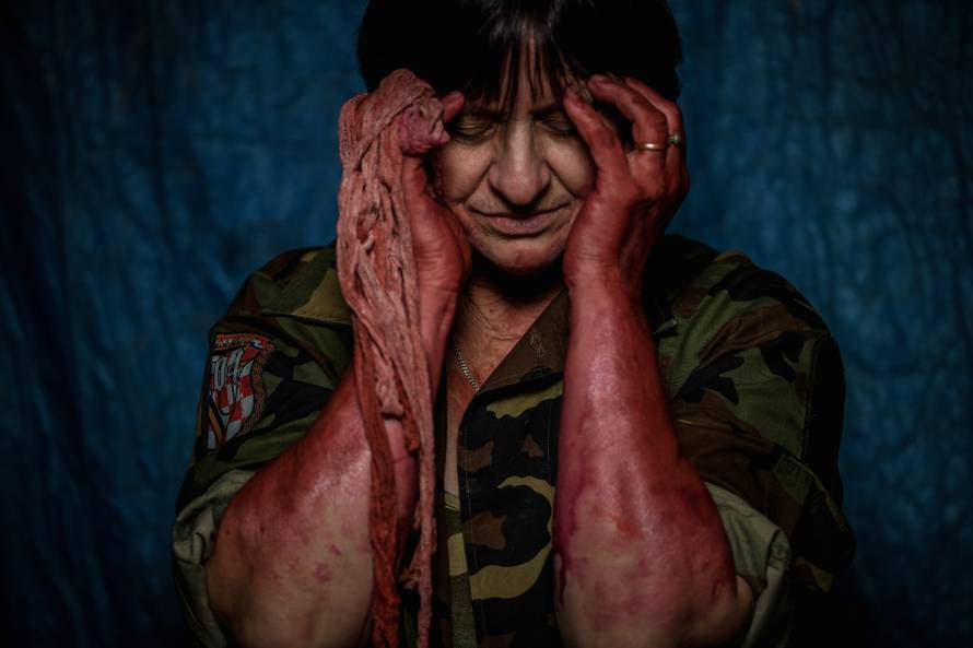 'Suborci su umirali na mojim rukama, krv se sušila na meni'